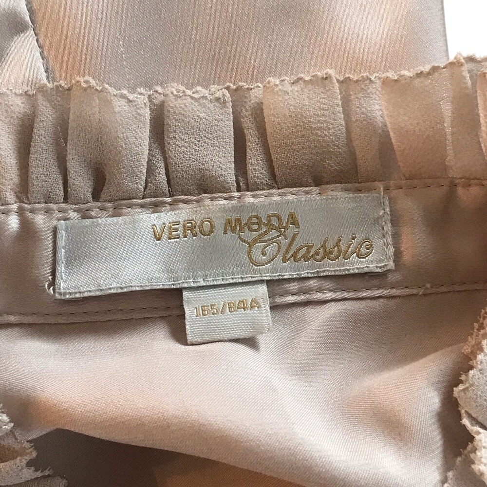 CHAMPAGNE SATIN RUFFLE PLEATED BLOUSE - Picture 6 of 7
